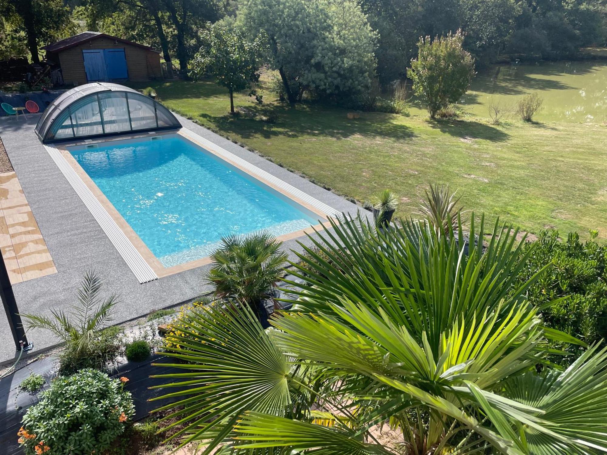 Gite Douceur De Vivre Saint-Avaugourd-des-Landes Exterior photo
